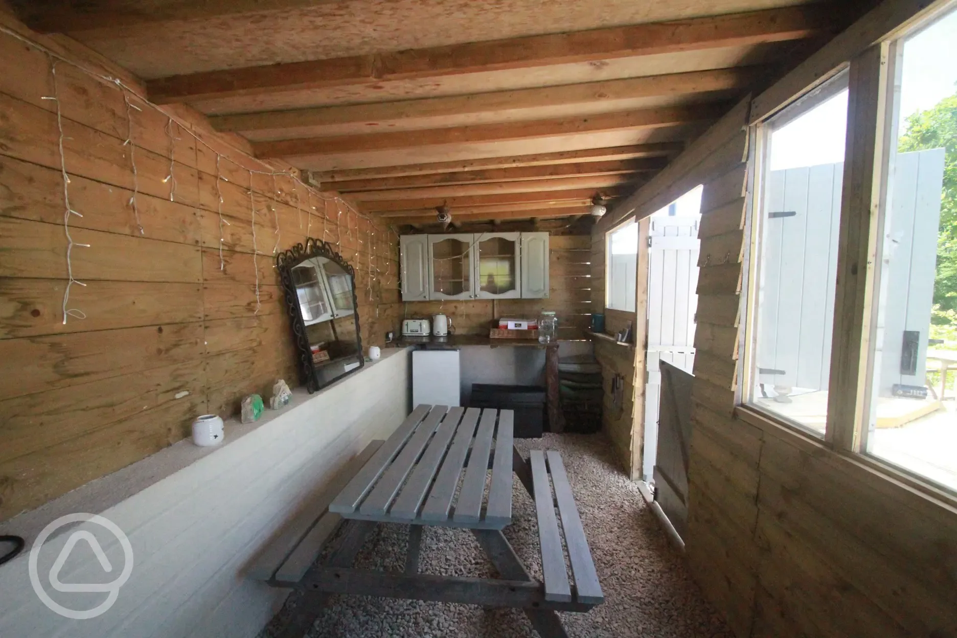 Lakeside yurt retreat - dining hut