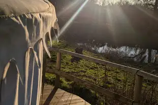 Meadow Lake Glamping, Farthinghoe, Brackley, Northamptonshire Meadow Lake Glamping, Farthinghoe, Brackley, Northamptonshire