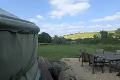  Robin Roundhouse yurt - outdoor seating area