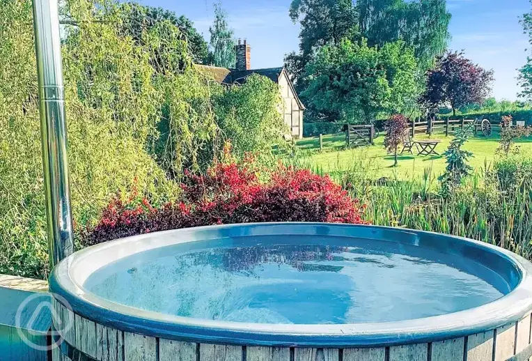 Hot tub for hire
