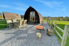 Ensuite Deluxe Wigwam Pod