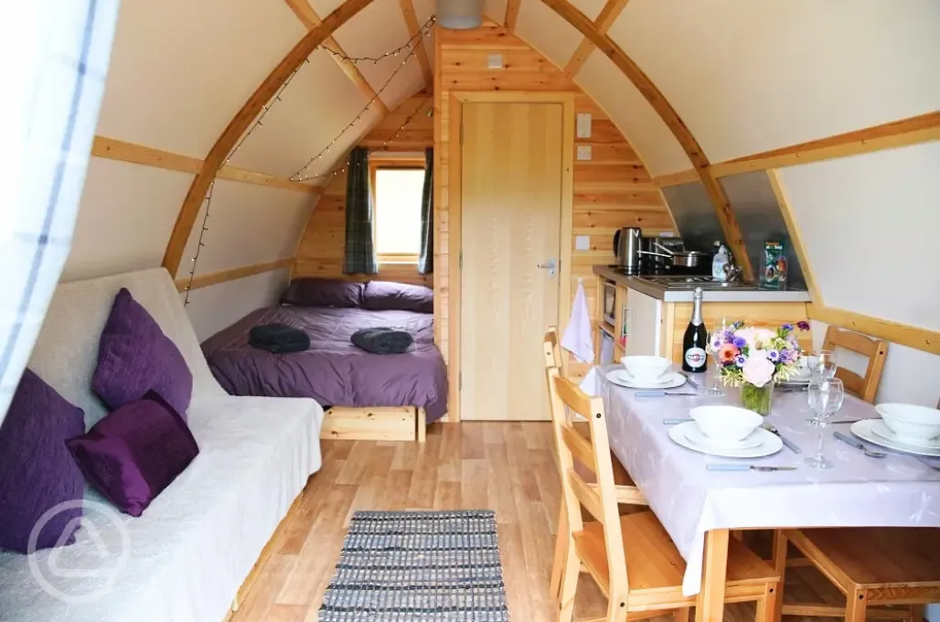 Wigwam pod interior