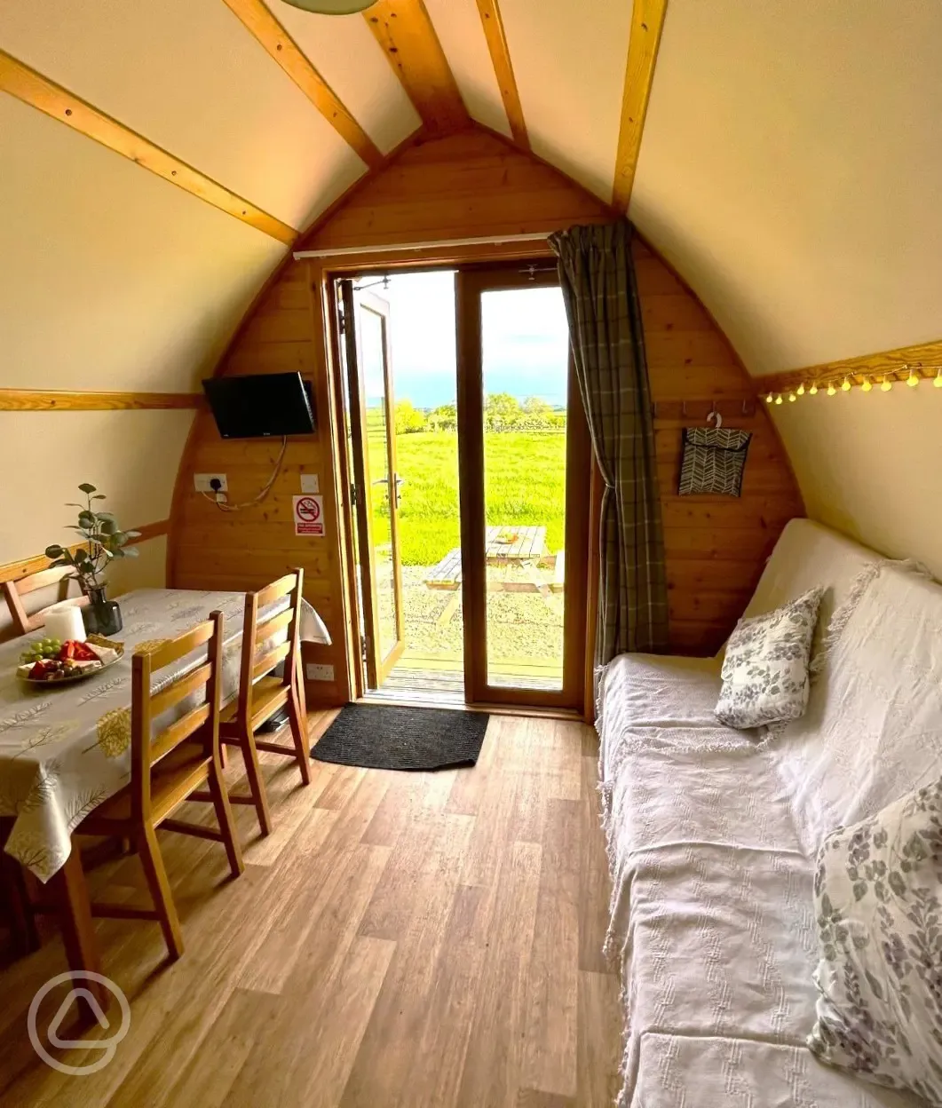 Ensuite deluxe Wigwam pod interior