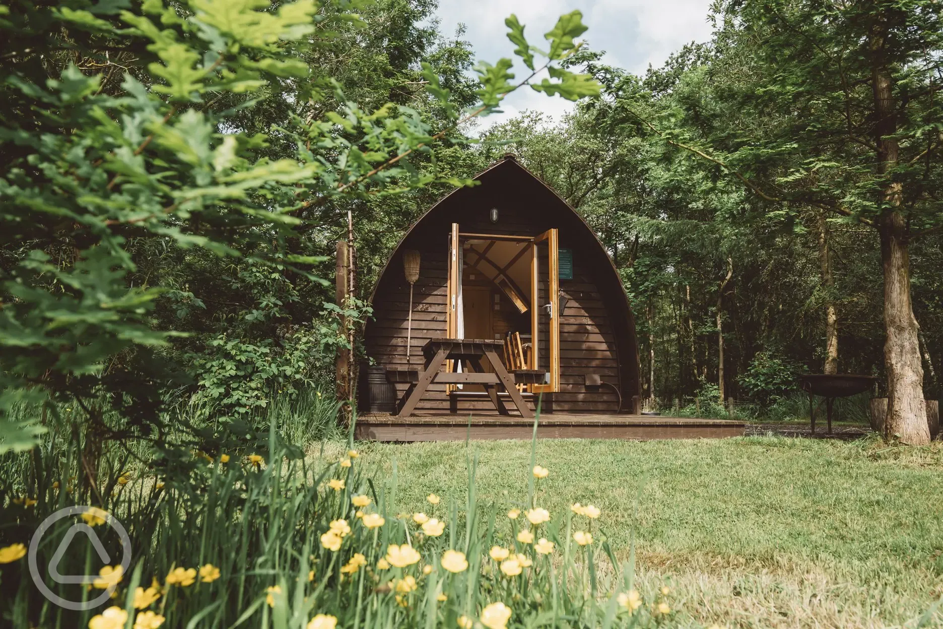 Deluxe ensuite Wigwam pod