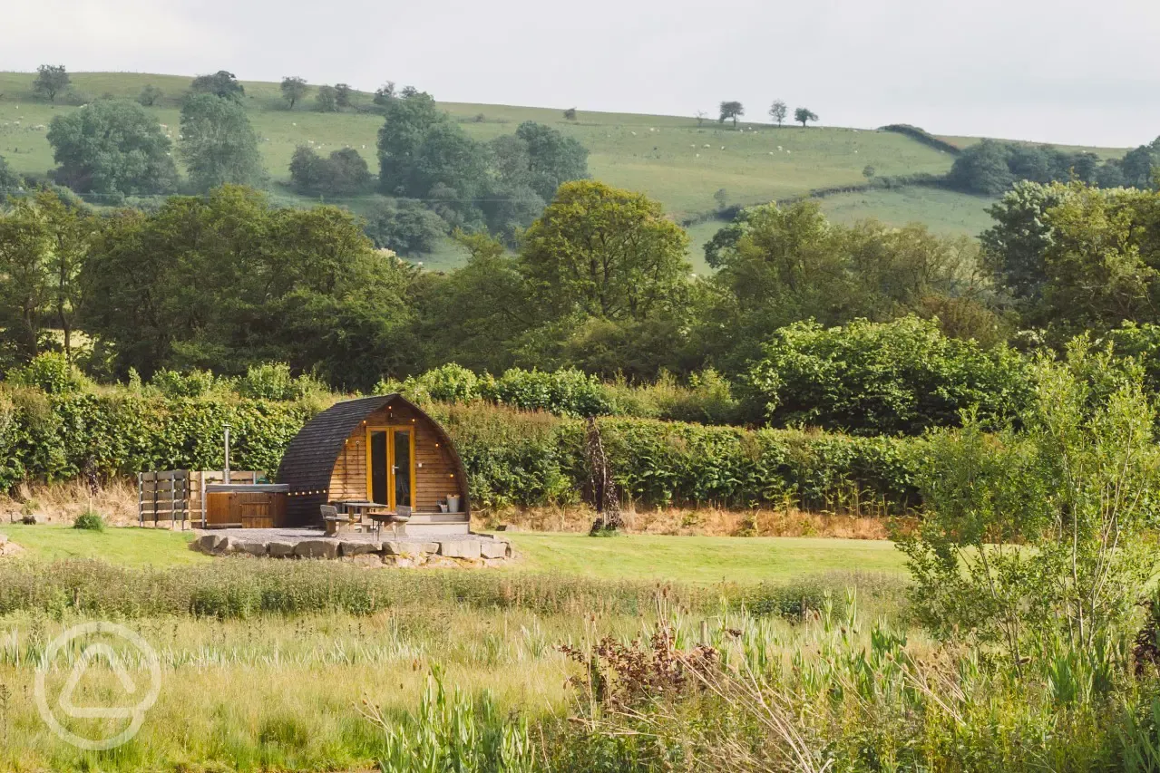 Ensuite deluxe Wigwam pod with a hot tub