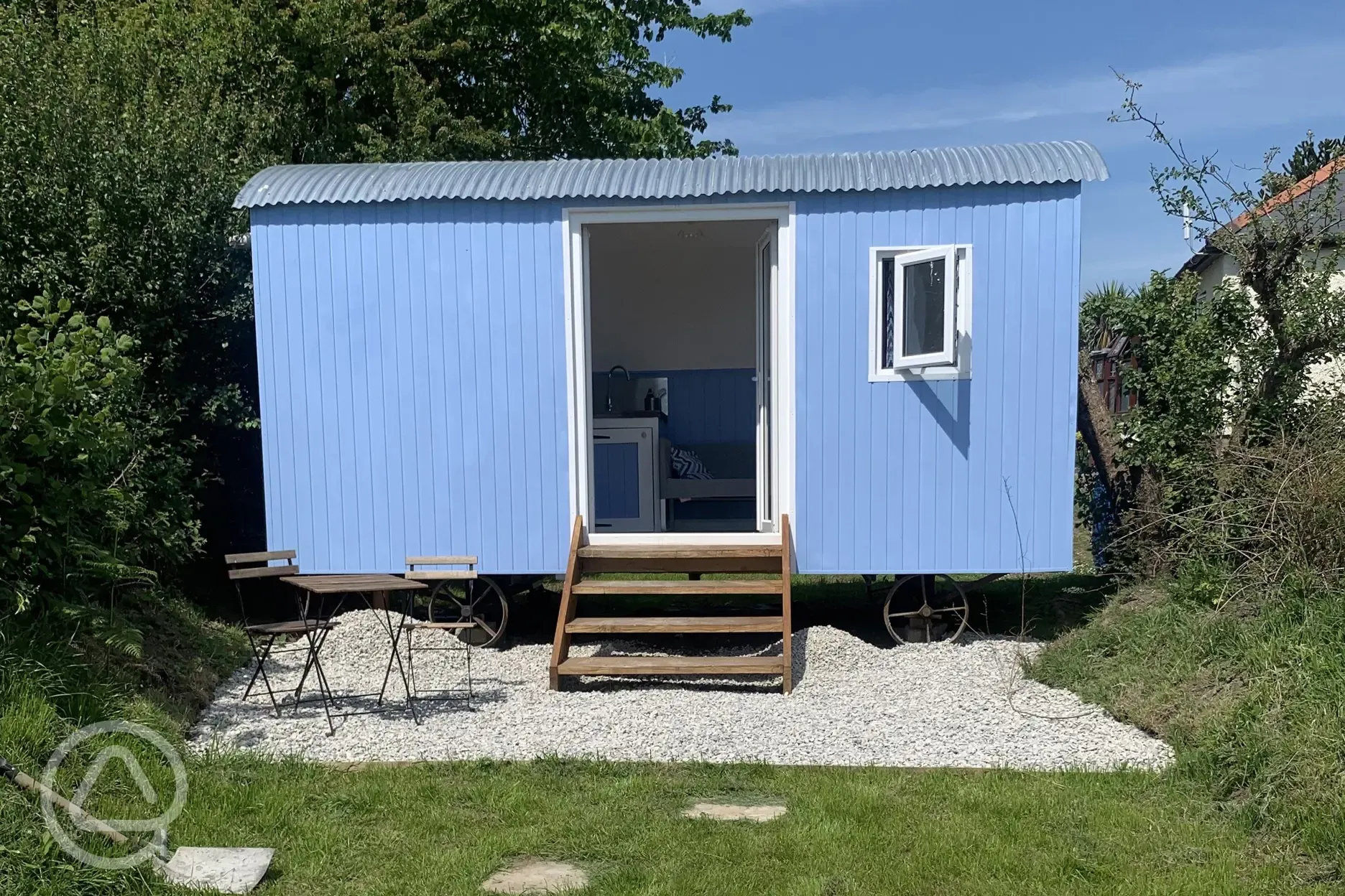 Apple Tree Hut