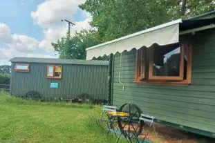 Glamping Malvern Shepherd Hut, Malvern, Worcestershire Glamping Malvern Shepherd Hut, Malvern, Worcestershire