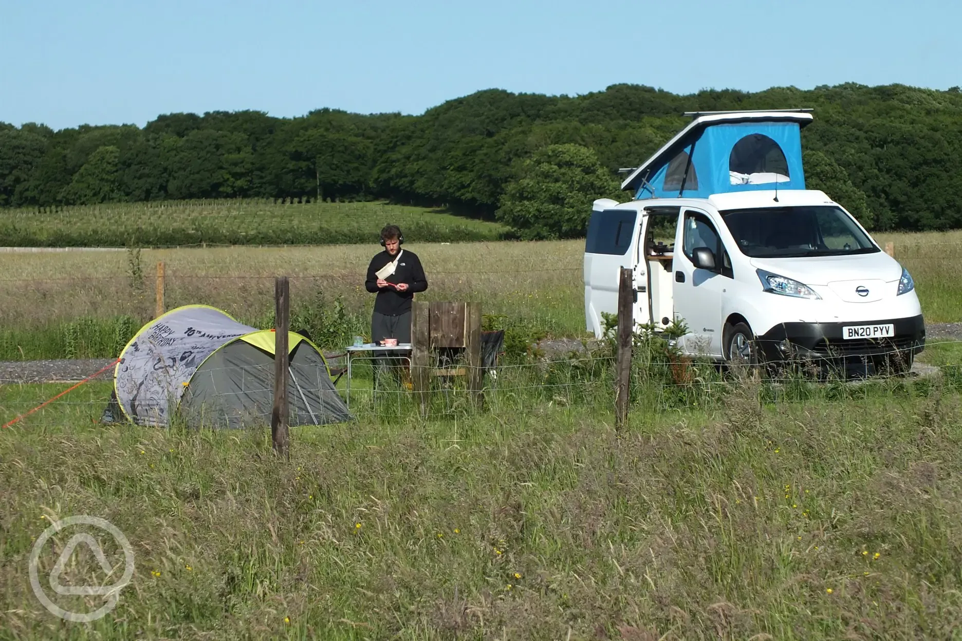 Electric campervan pitches