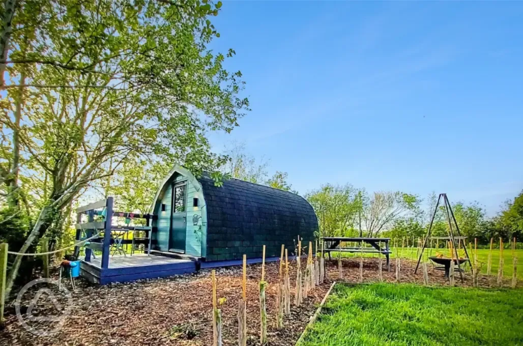 Peacock camping pod and hot tub