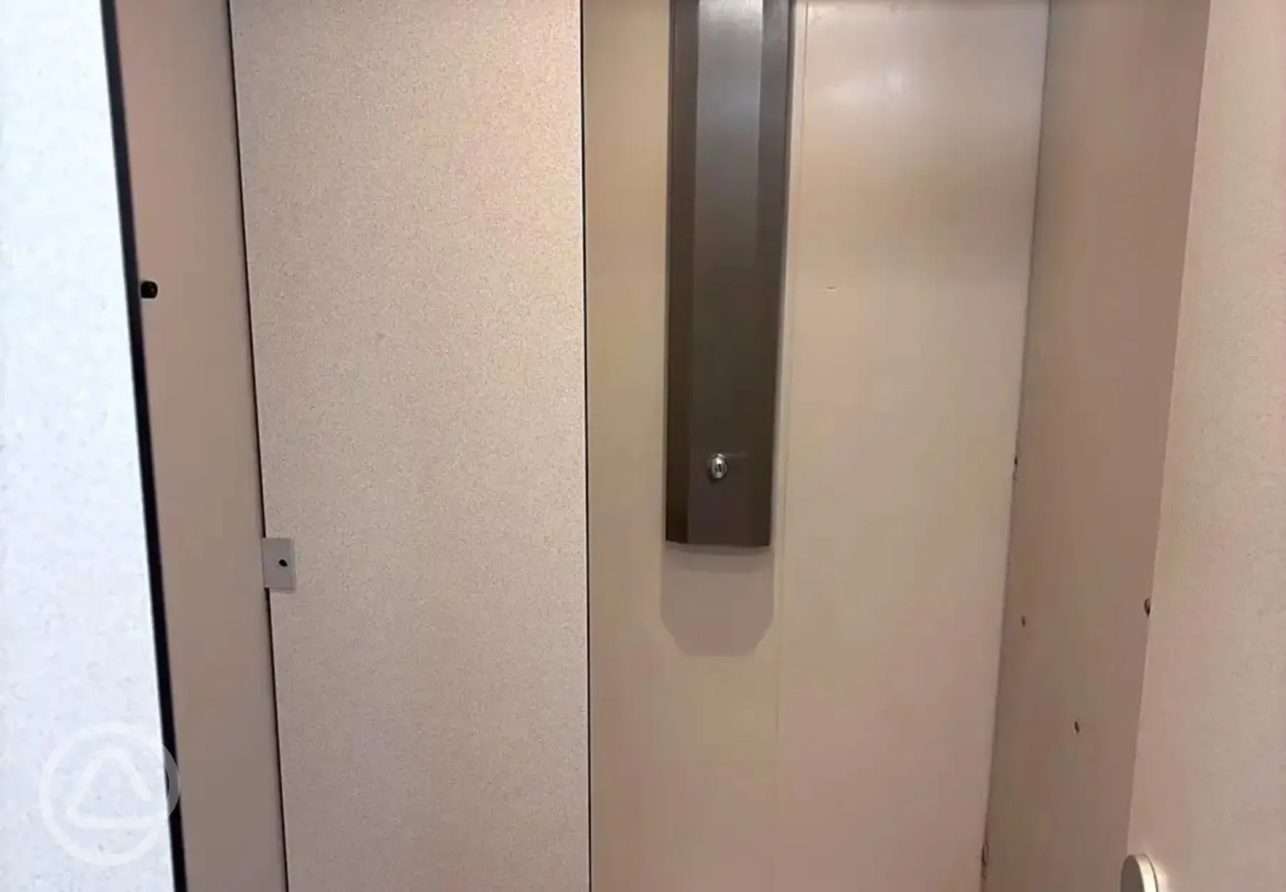 Showers with bench seating