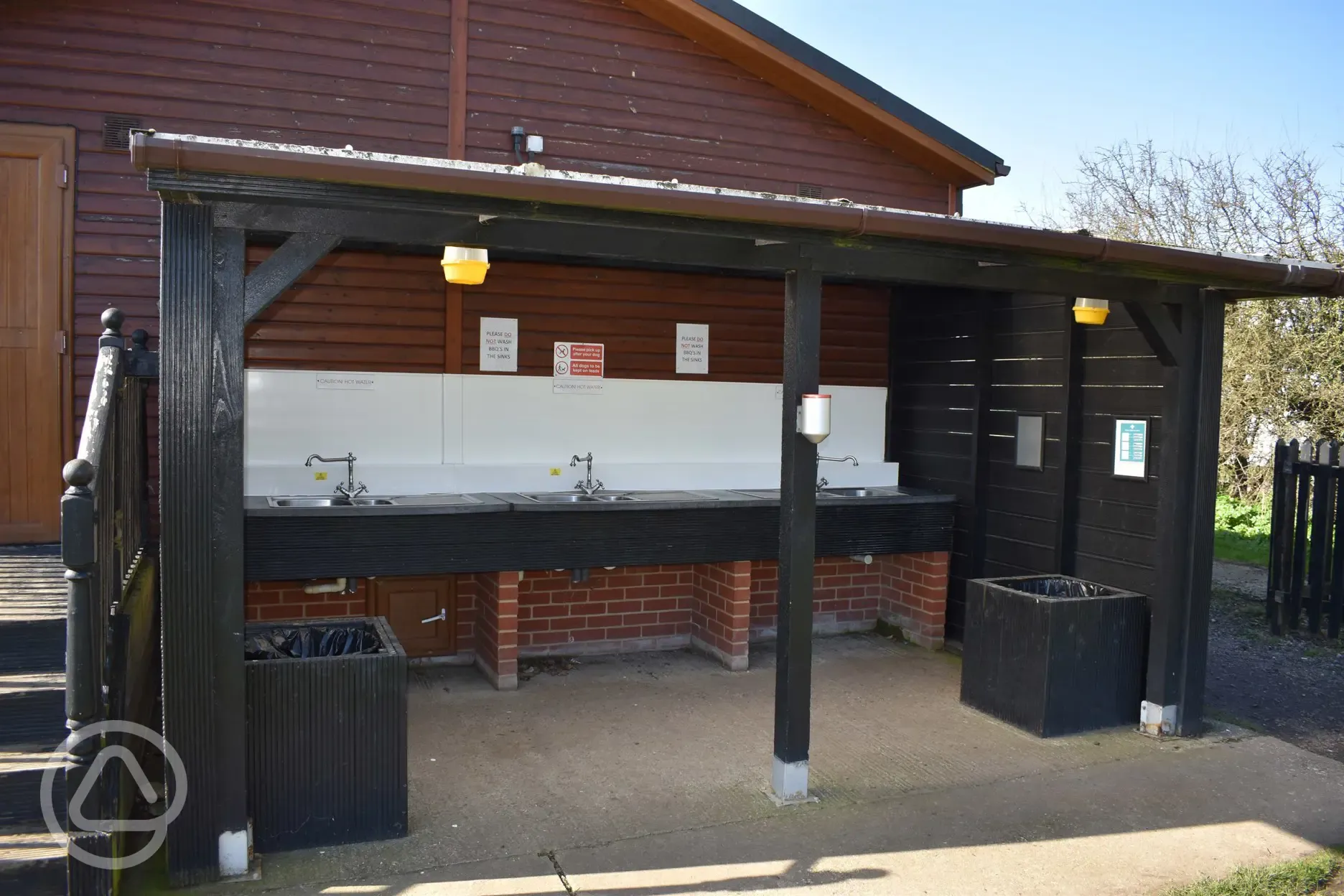 Undercover washing up area