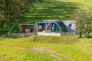 Hush Hush Glamping, Presteigne, Powys