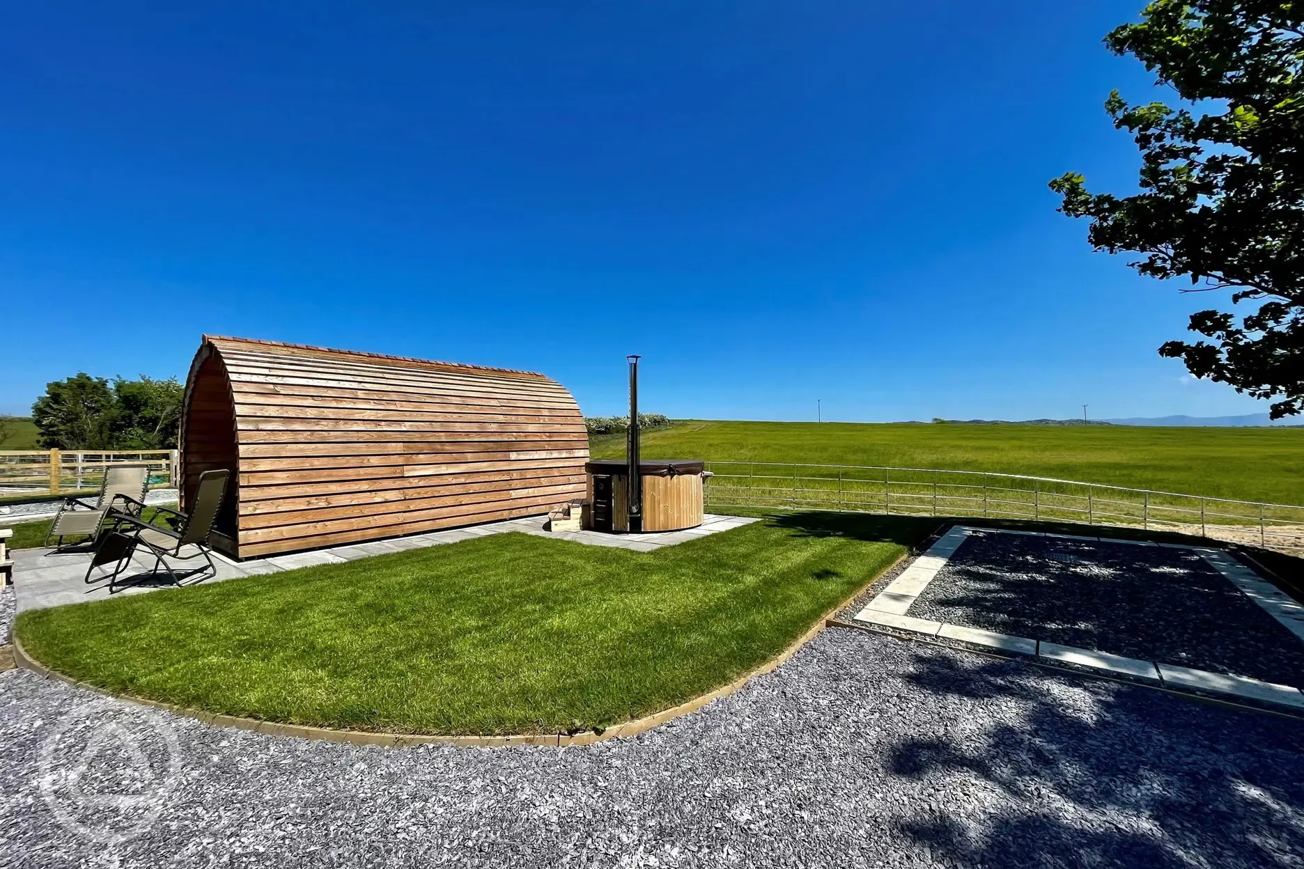 Glamping pod with hot tub