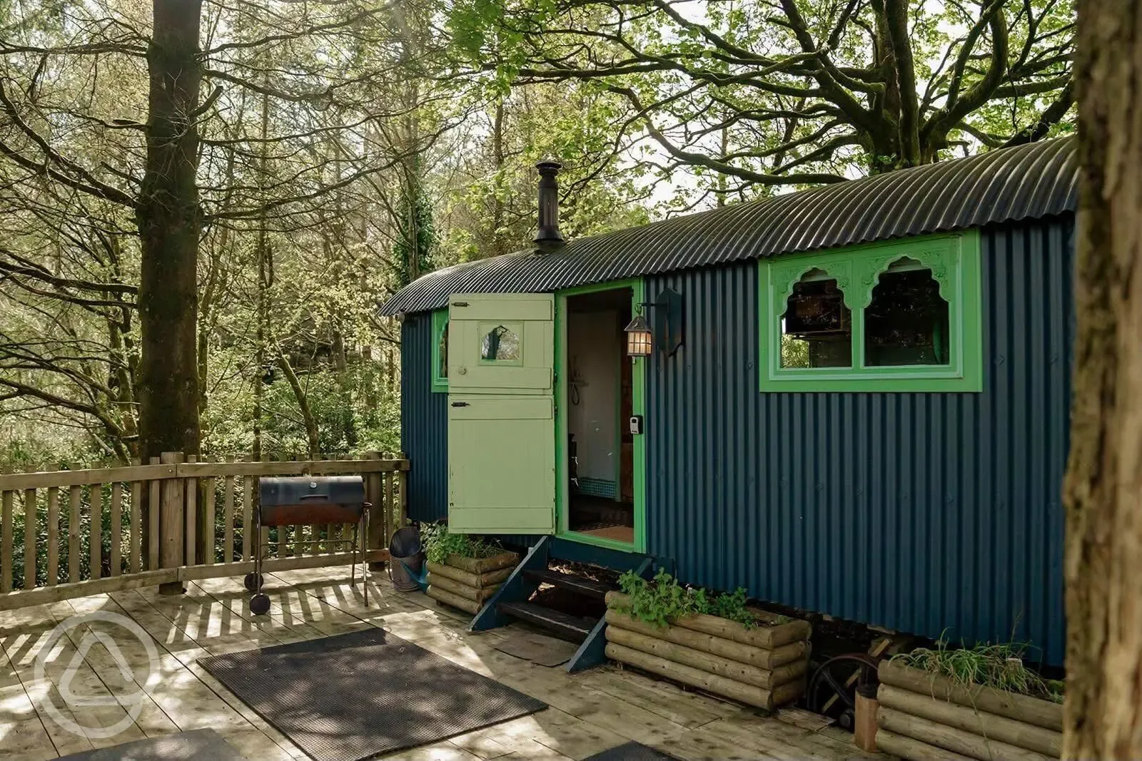 Shanti shepherd's hut