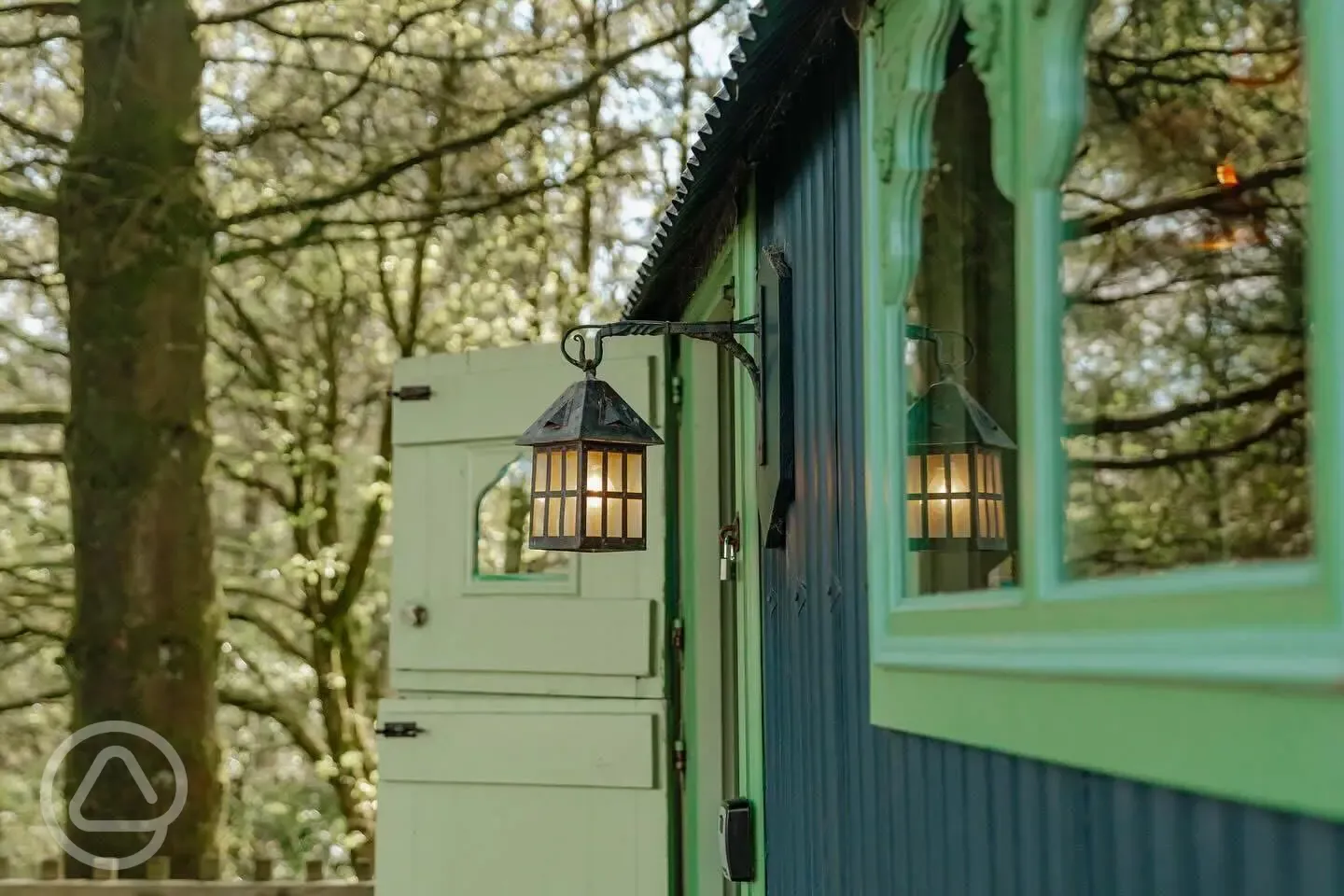 Shanti shepherd's hut