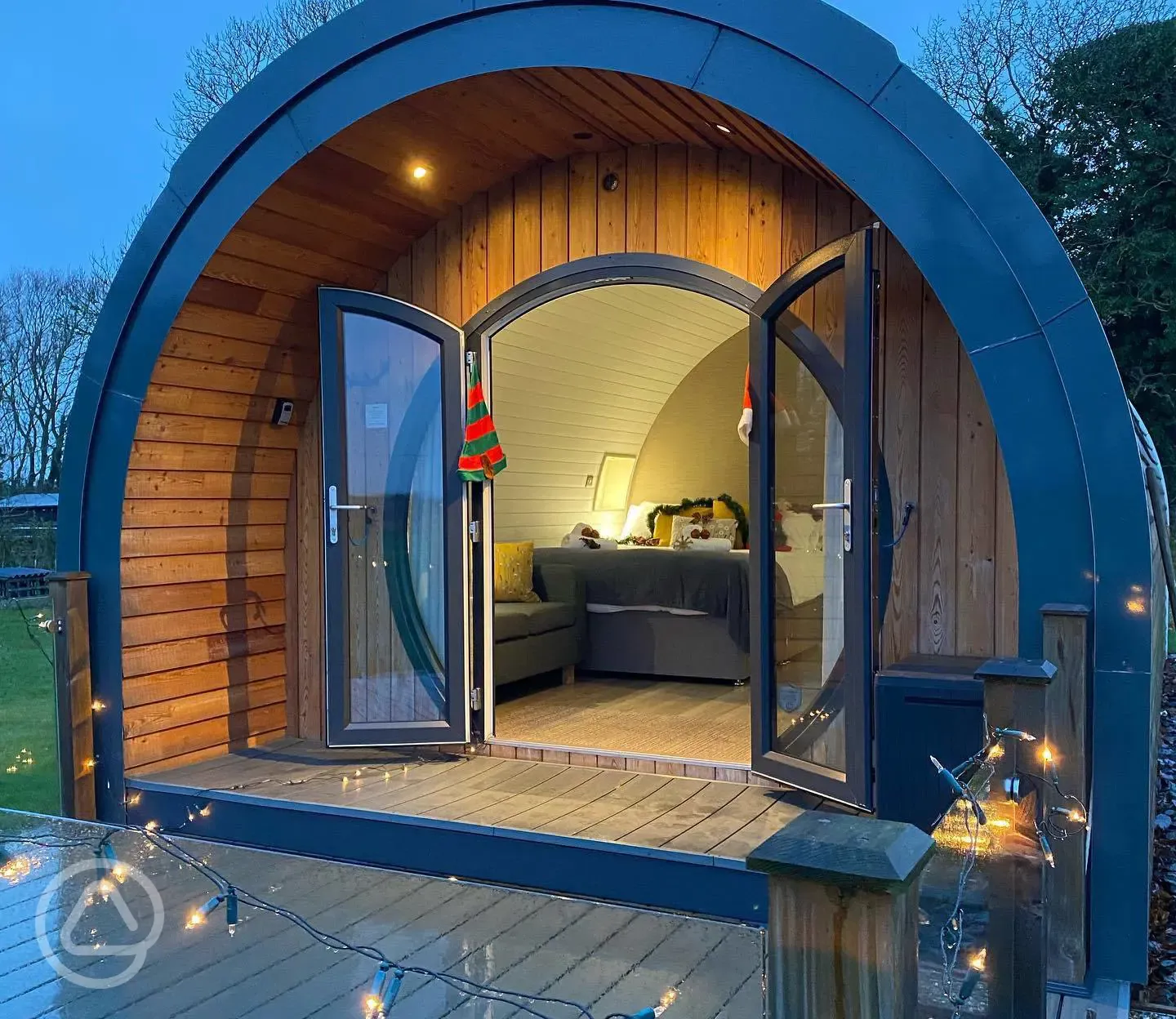 Ensuite glamping pod at night