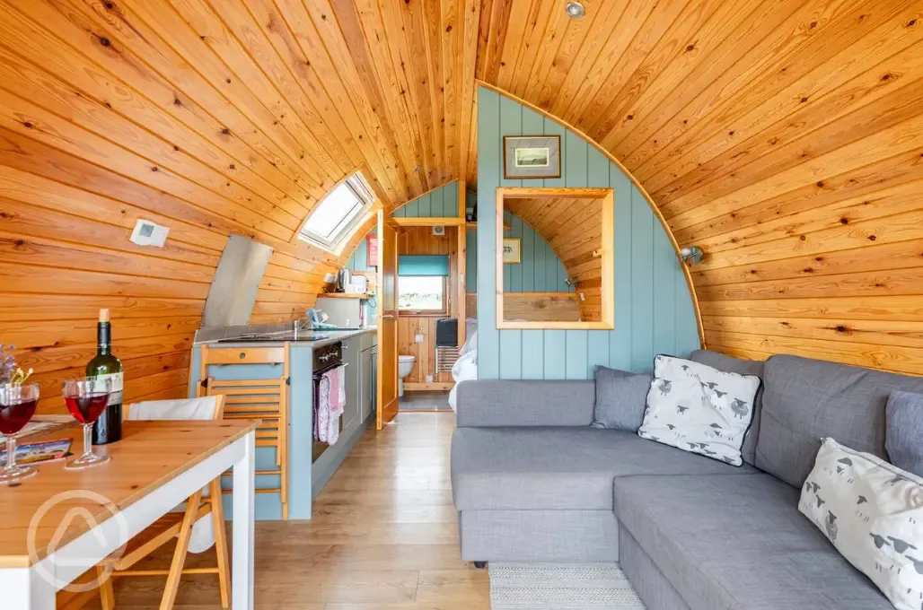 Ensuite glamping pod interior 