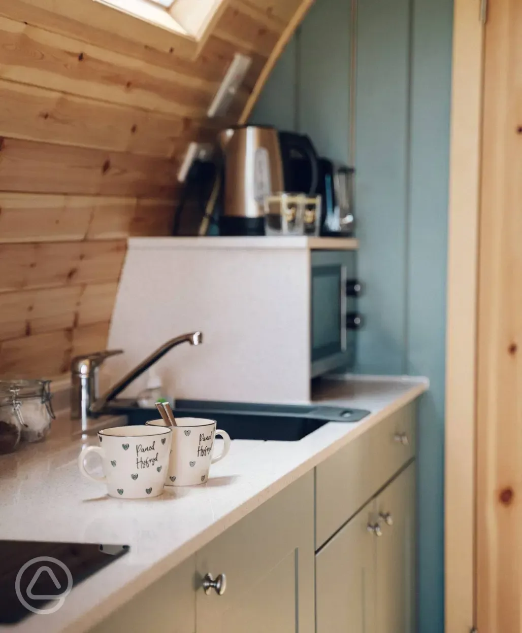 Ensuite glamping pod - kitchen