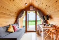 Ensuite glamping pod - living area 