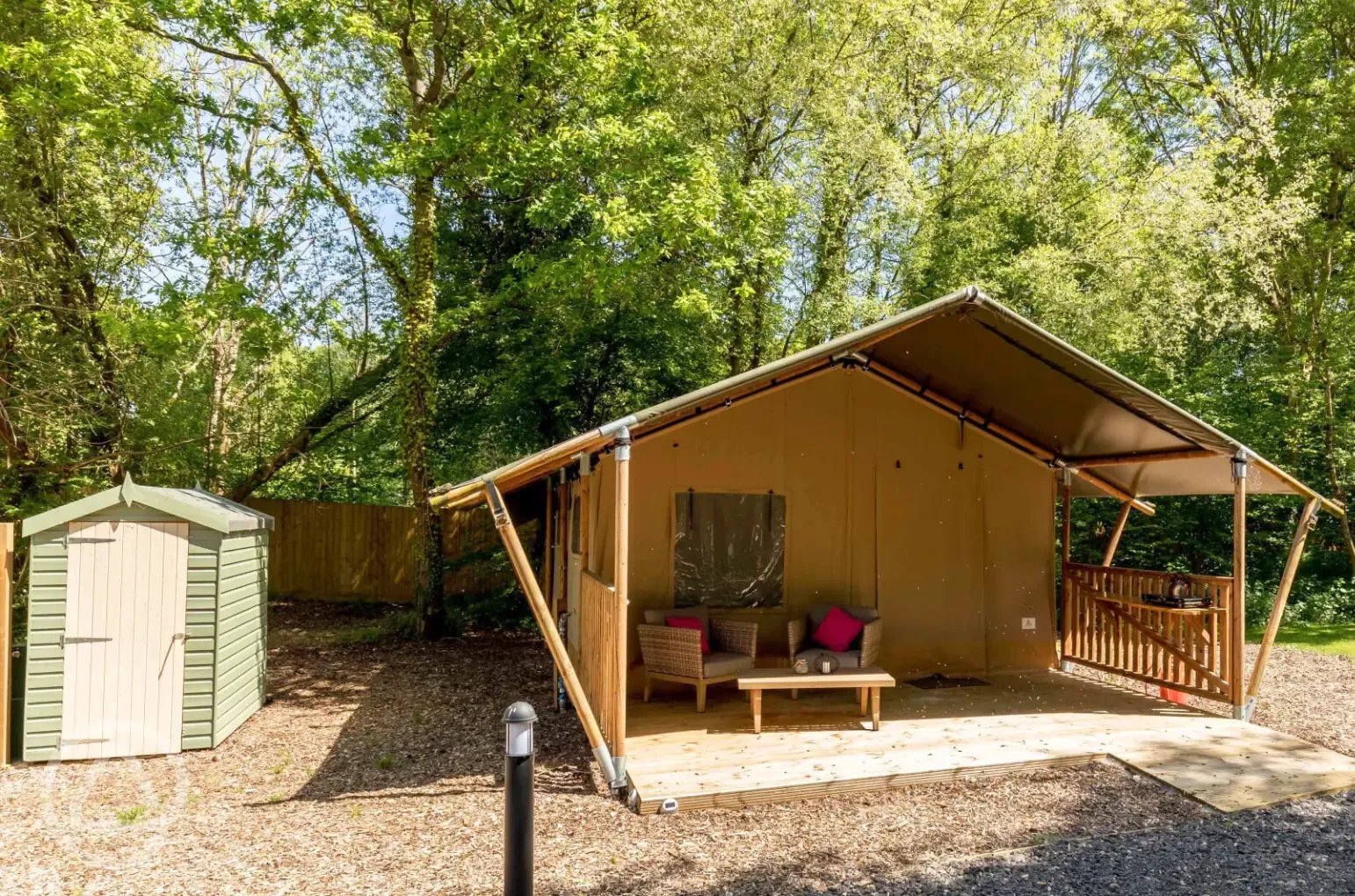 Safari tent