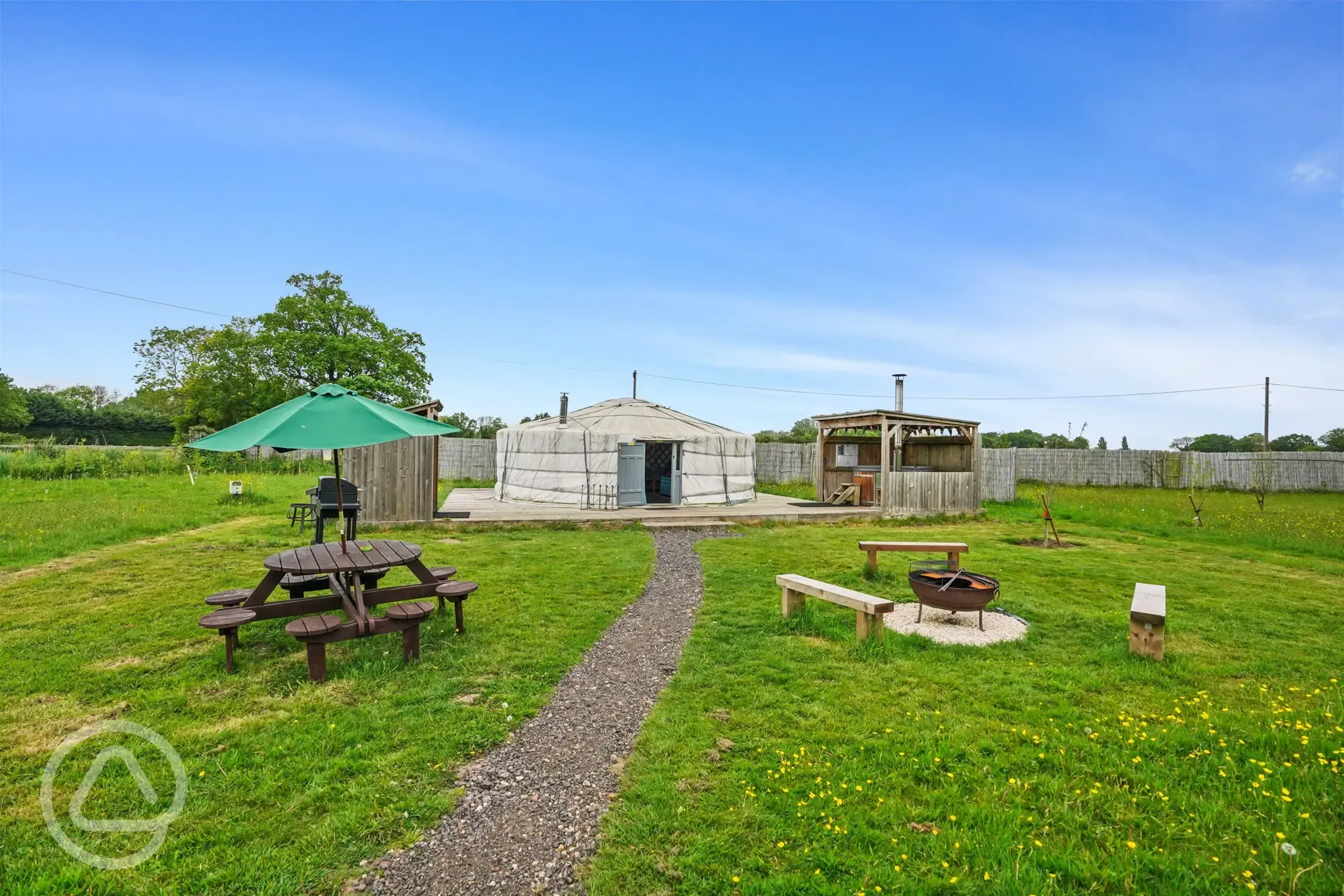 Luxury insulated yurt (sleeps 2-8) outdoor area and fire pit