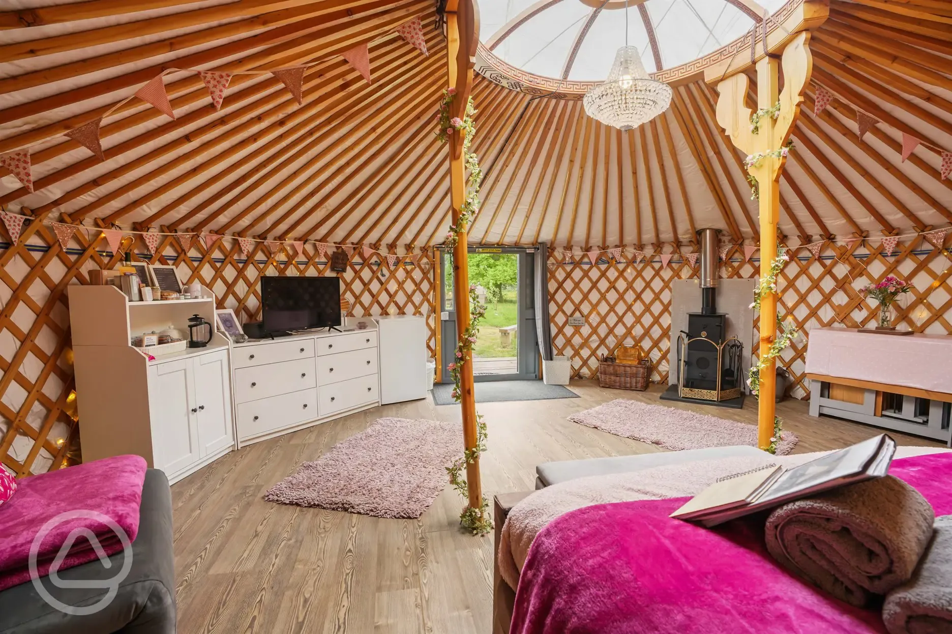 Luxury insulated yurt (sleeps 2-6) interior 