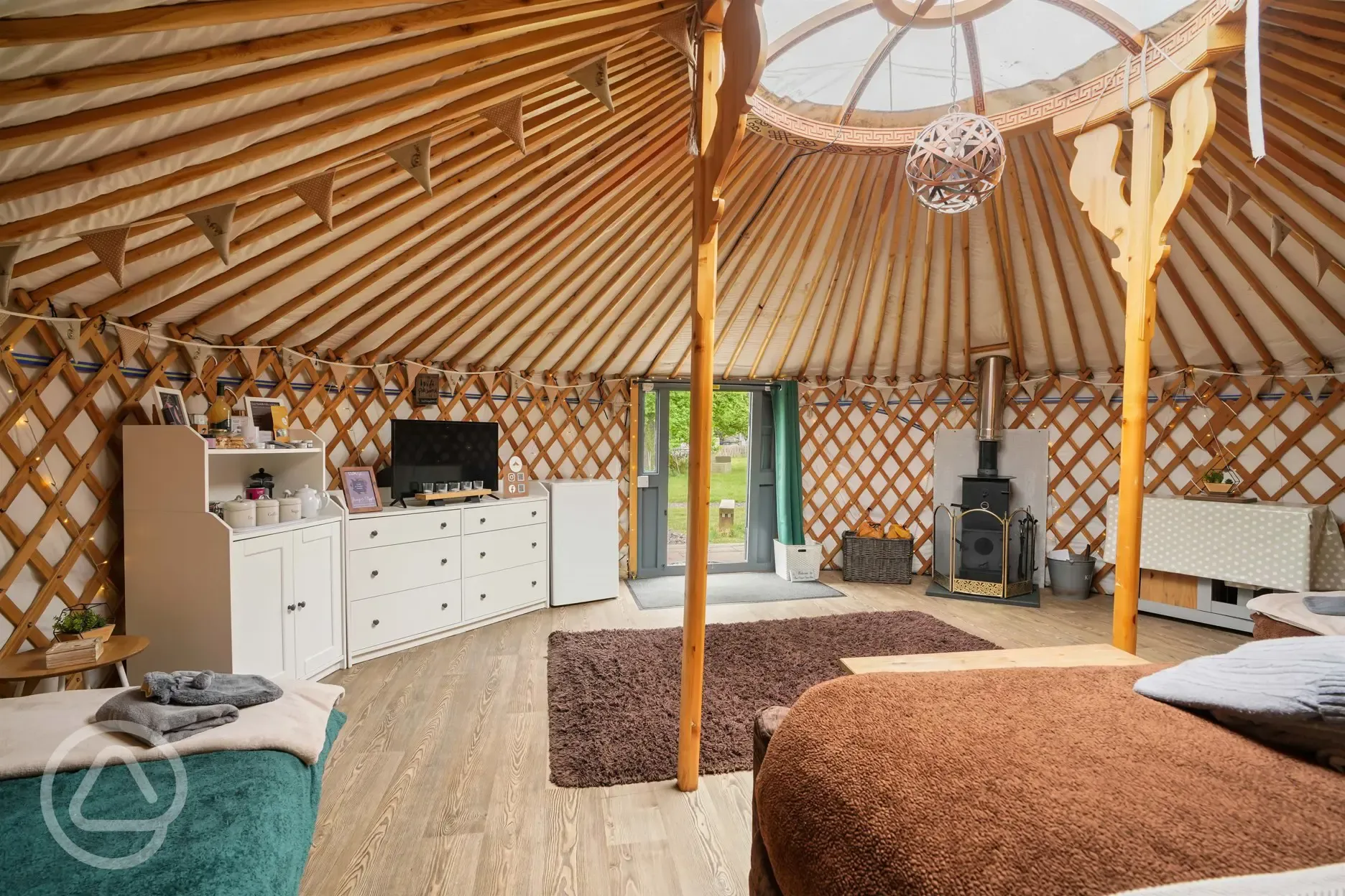 Luxury insulated yurt (sleeps 2-6) interior 