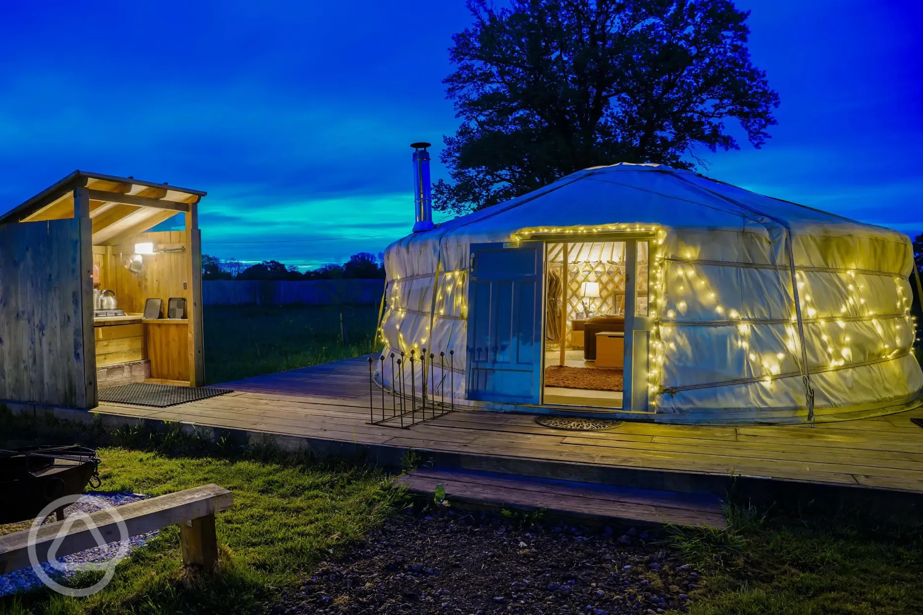 Luxury insulated yurt (sleeps 2-6) at night