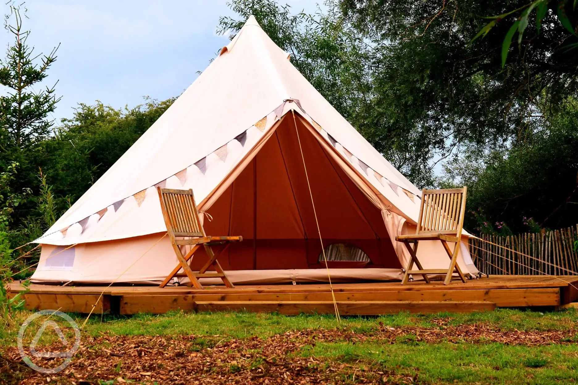 Val the bell tent