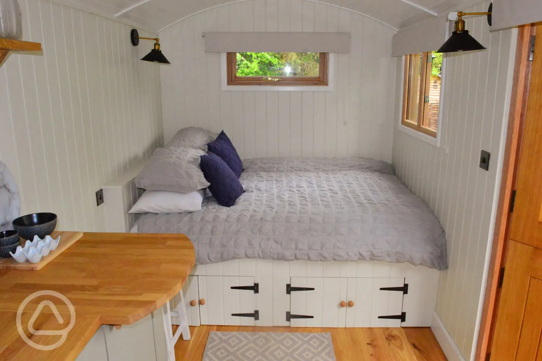 Shepherd's hut bed