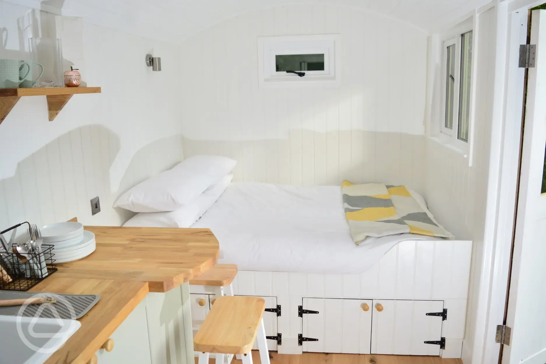 Shepherd's hut double bed