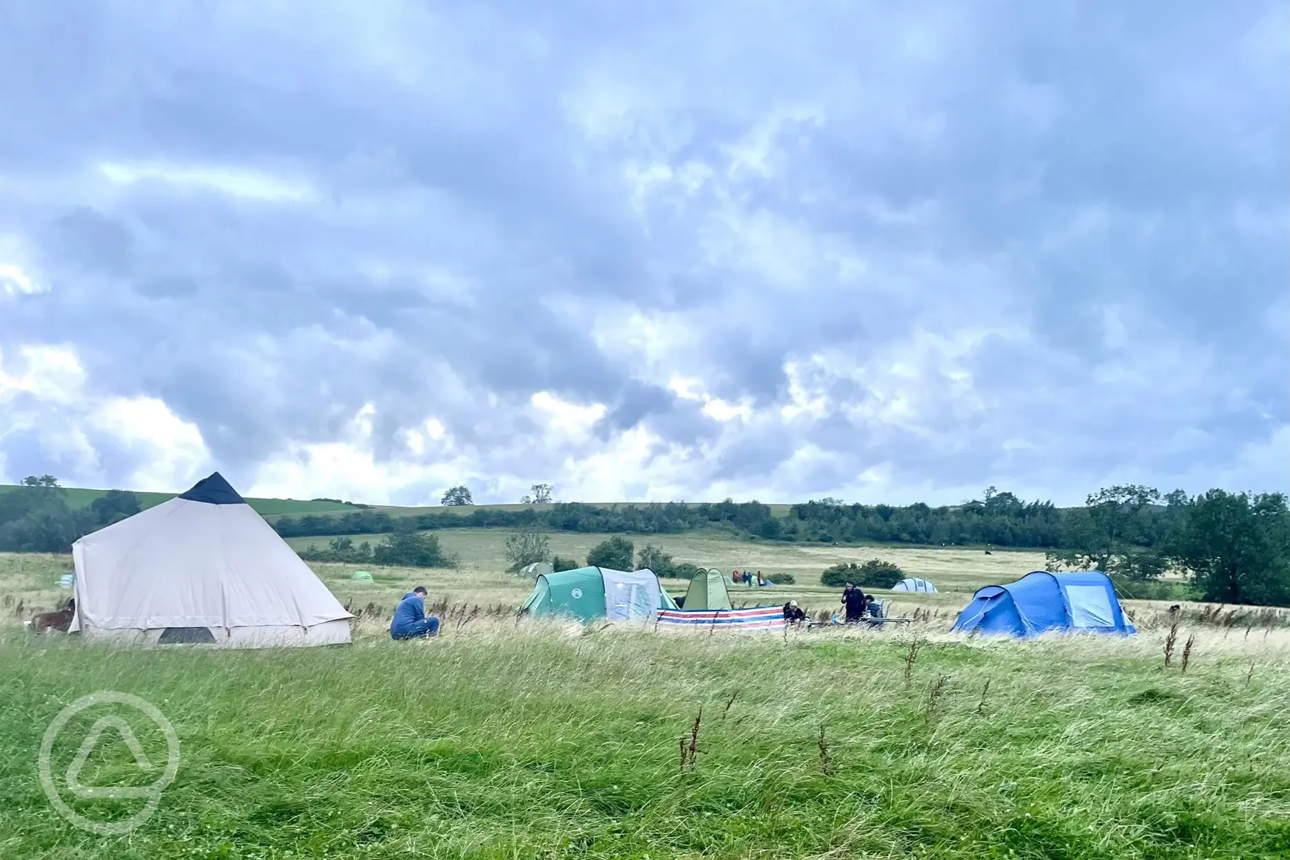 Non electric grass tent pitches