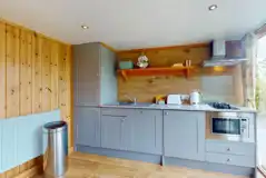 Blossom glamping pod - kitchen