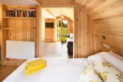 Blossom glamping pod - bedroom