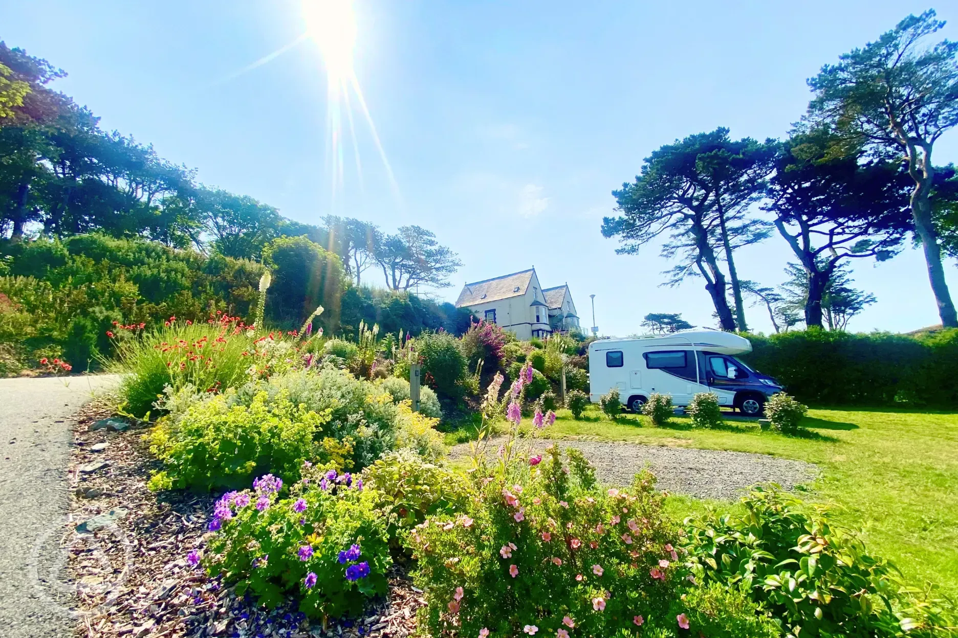 Fully serviced hardstanding pitches set amongst landscaped grounds