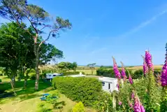 Fully serviced hardstanding pitches set amongst landscaped grounds