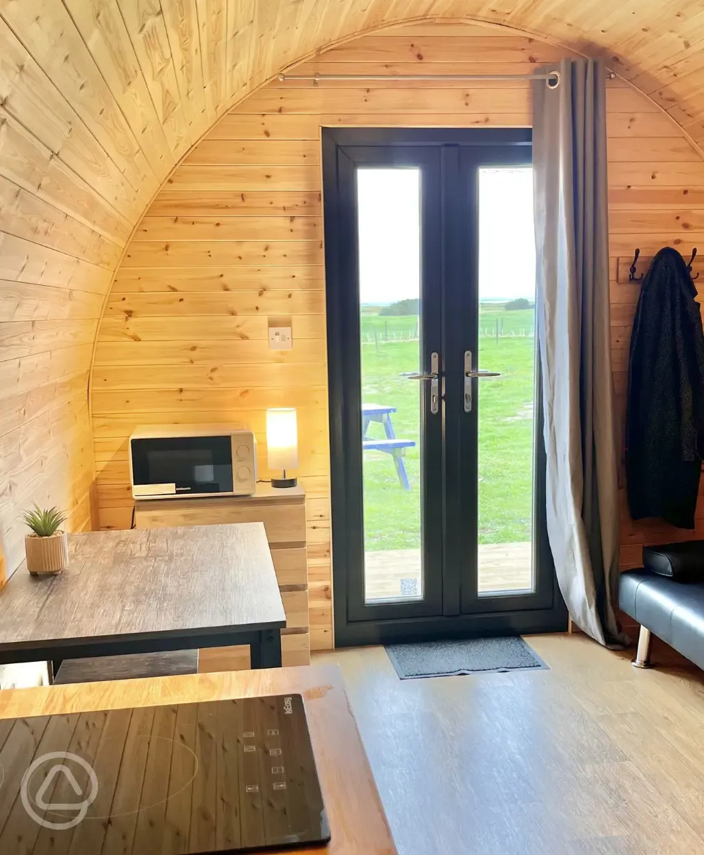 XL luxury pod interior