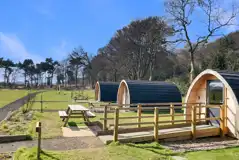 Camping pods with picnic benches Camping pods with picnic benches