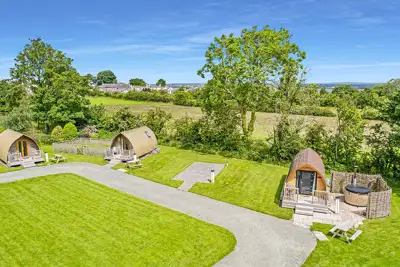 Wallsend Guest House and Glamping Pods