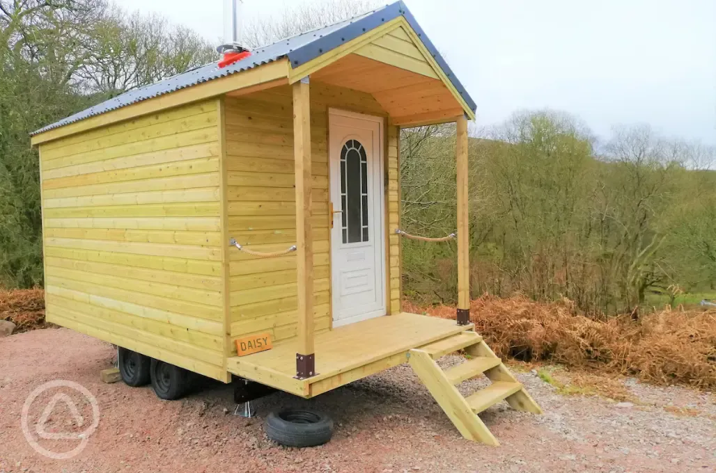 Daisy glamping cabin