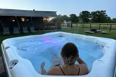 Safari tent - electric hot tub Safari tent - electric hot tub