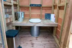 Composting toilet