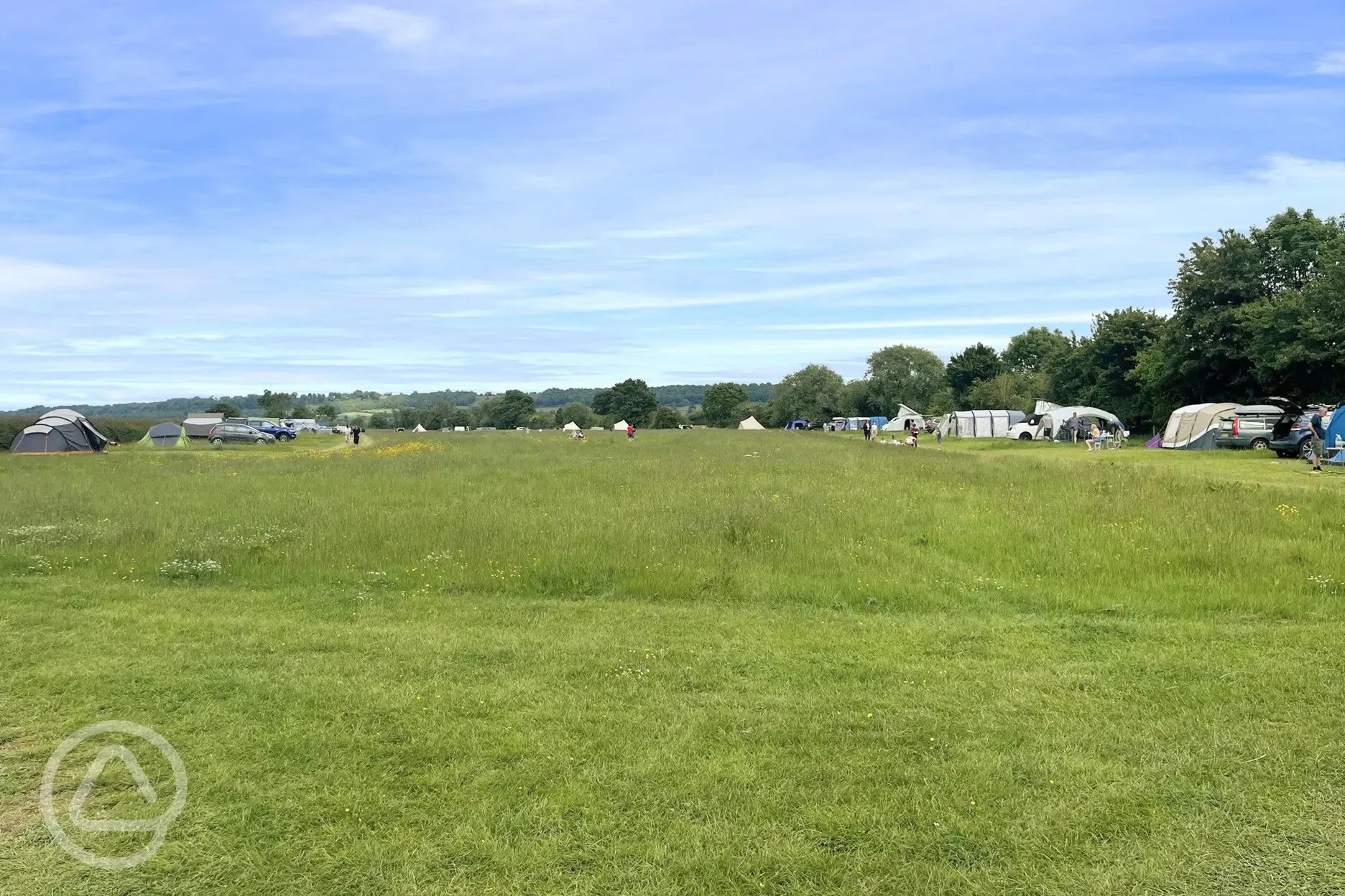 Non electric grass tent pitches 