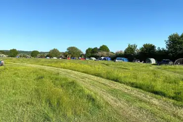 Non electric grass tent pitches 