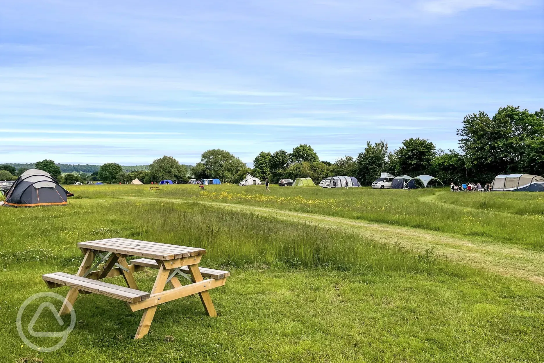 Non electric grass tent pitches 