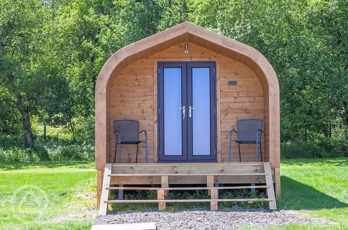 Glamper camping pod