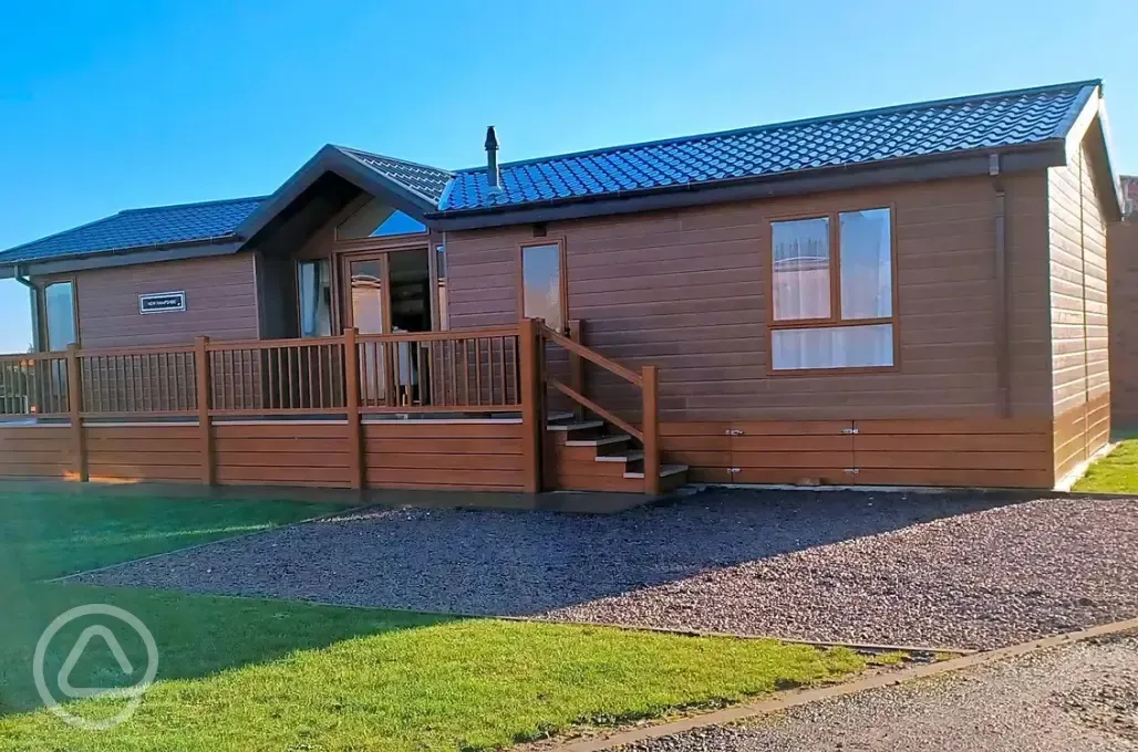 Buff lake large ensuite lodge 