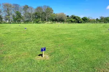 Non electric camping pitches 