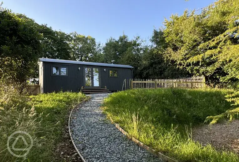 Dingle Dell shepherd's hut