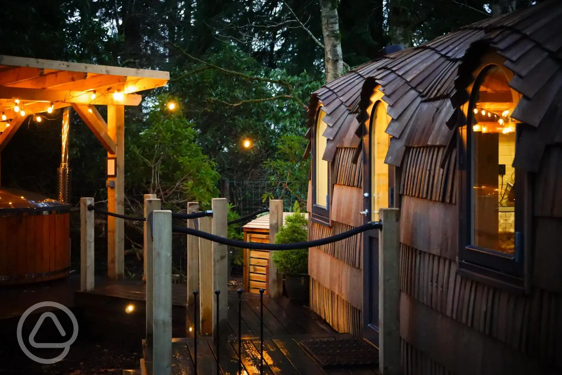 Major's glamping cabin at night